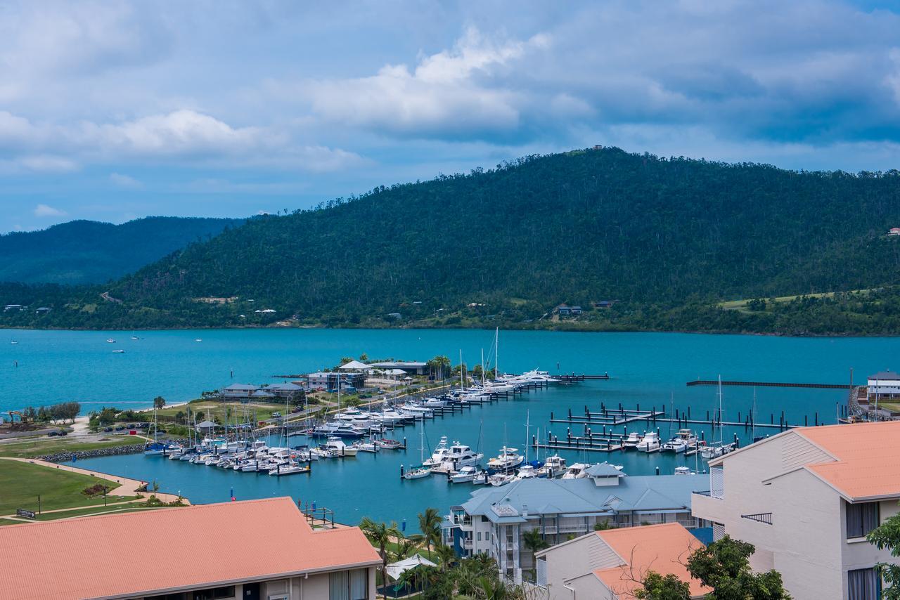 Magnificence At Airlie Lägenhet Airlie Beach Exteriör bild